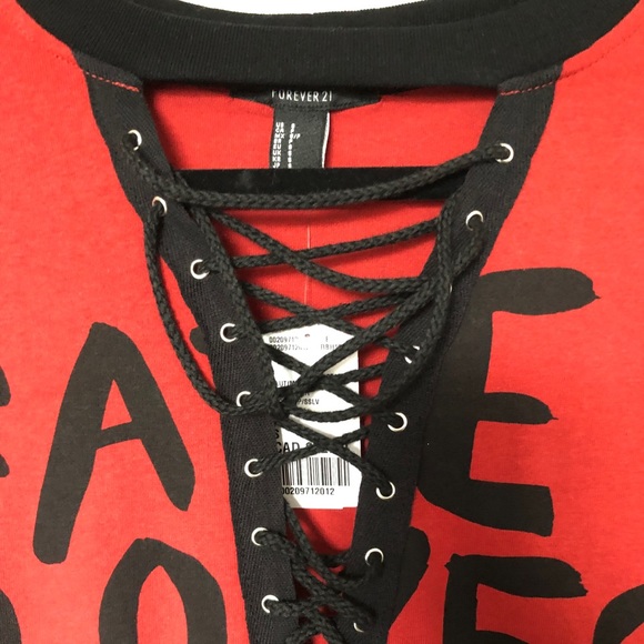 Forever 21 red T-shirt with front lace up - Picture 3 of 5